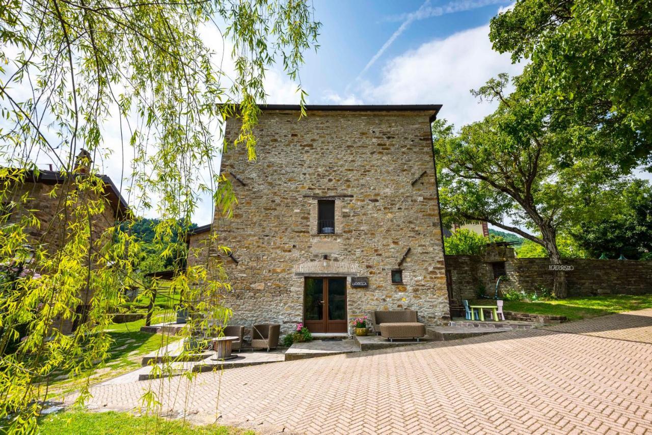 Agriturismo Il Salice Tizzano Val Parma Екстер'єр фото