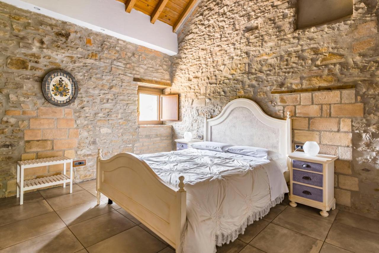 Agriturismo Il Salice Tizzano Val Parma Екстер'єр фото