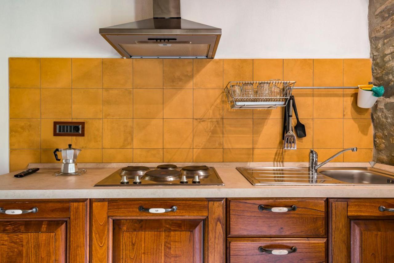 Agriturismo Il Salice Tizzano Val Parma Екстер'єр фото