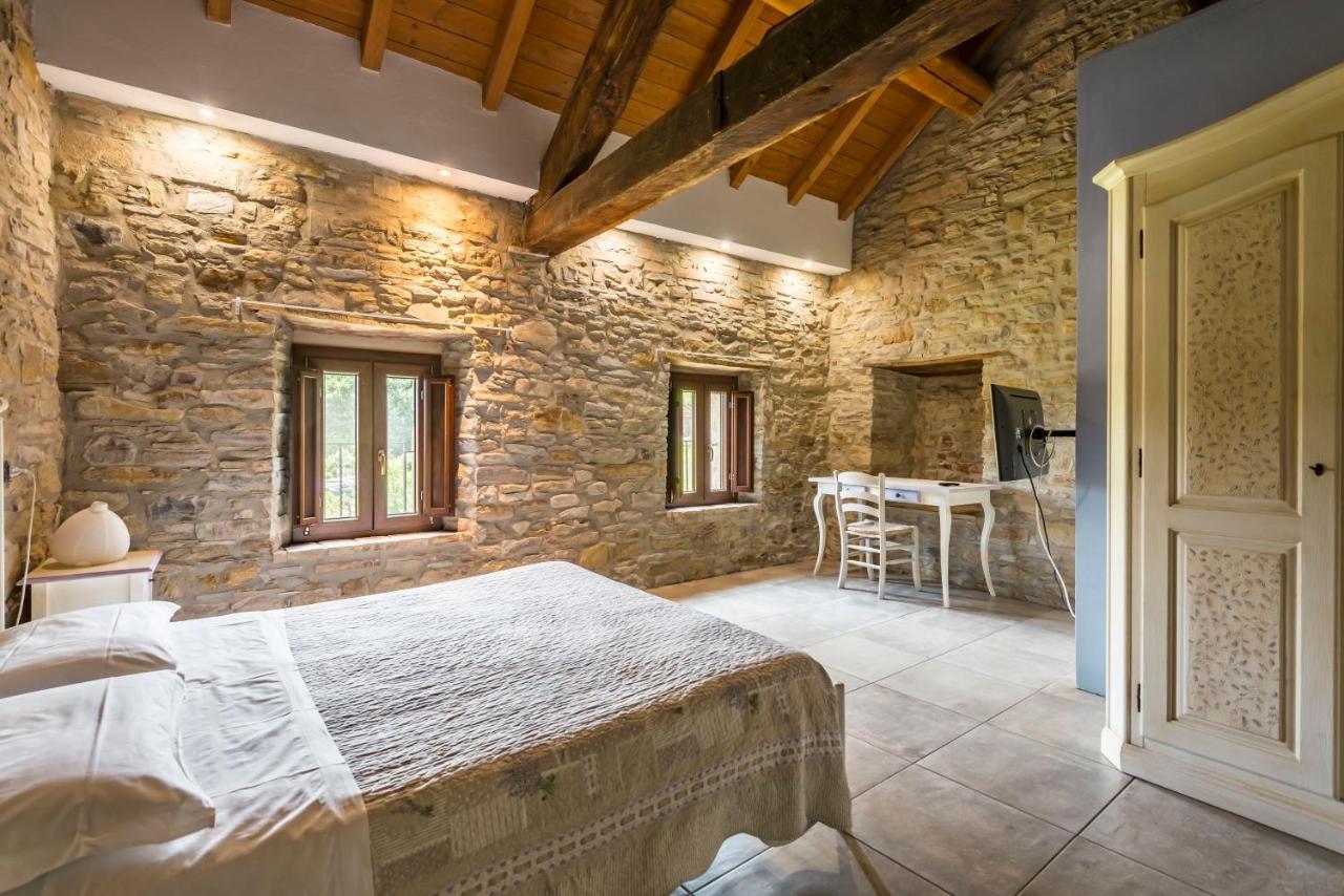 Agriturismo Il Salice Tizzano Val Parma Екстер'єр фото