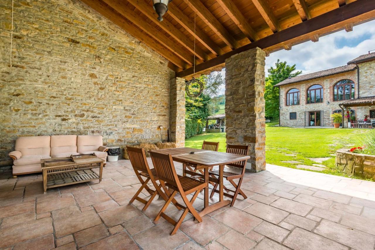 Agriturismo Il Salice Tizzano Val Parma Екстер'єр фото