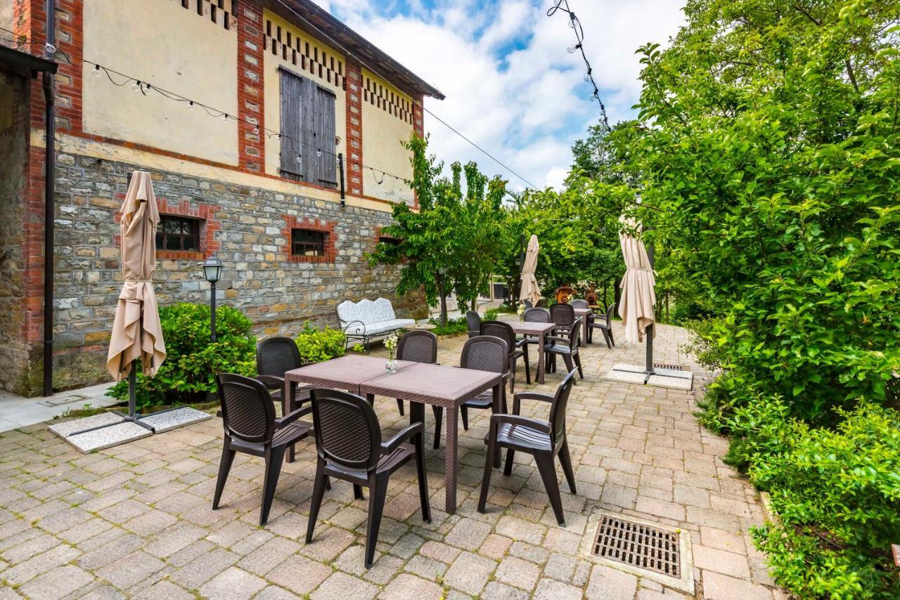 Agriturismo Il Salice Tizzano Val Parma Екстер'єр фото