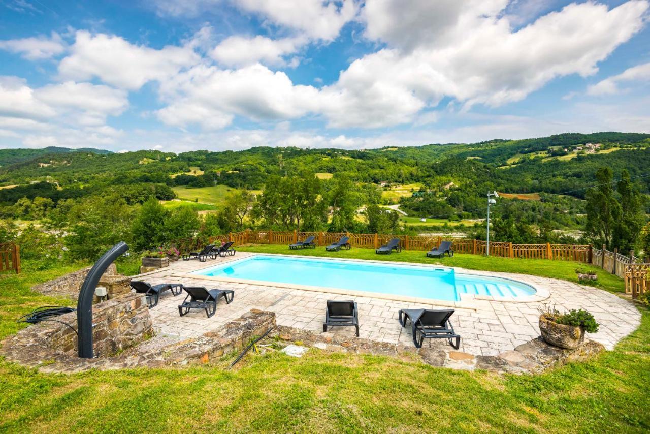 Agriturismo Il Salice Tizzano Val Parma Екстер'єр фото